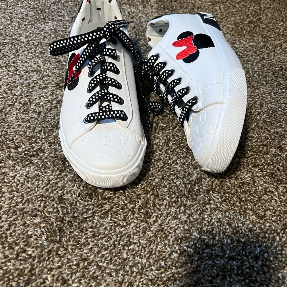 White Disney Sneakers with Black Polka Dot Laces and Red Accent